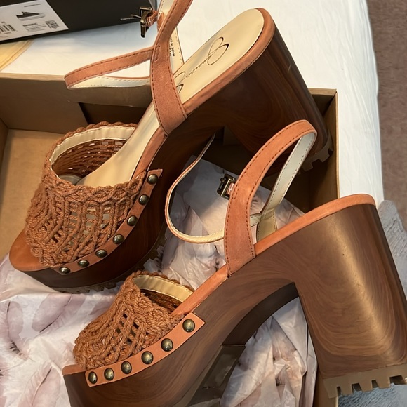 Jessica Simpson Platform - Picture 3 of 4